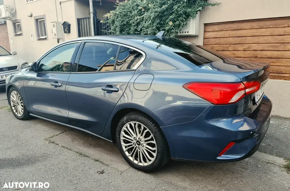 Ford Focus MK4 1.5 EcoBlue Titanium — imagine 3