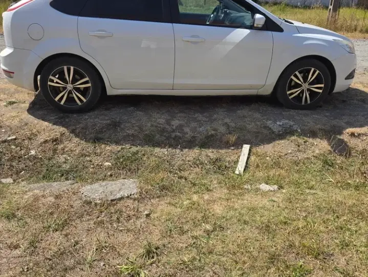 Ford Focus MK2 1.6 TI-VCT Sport