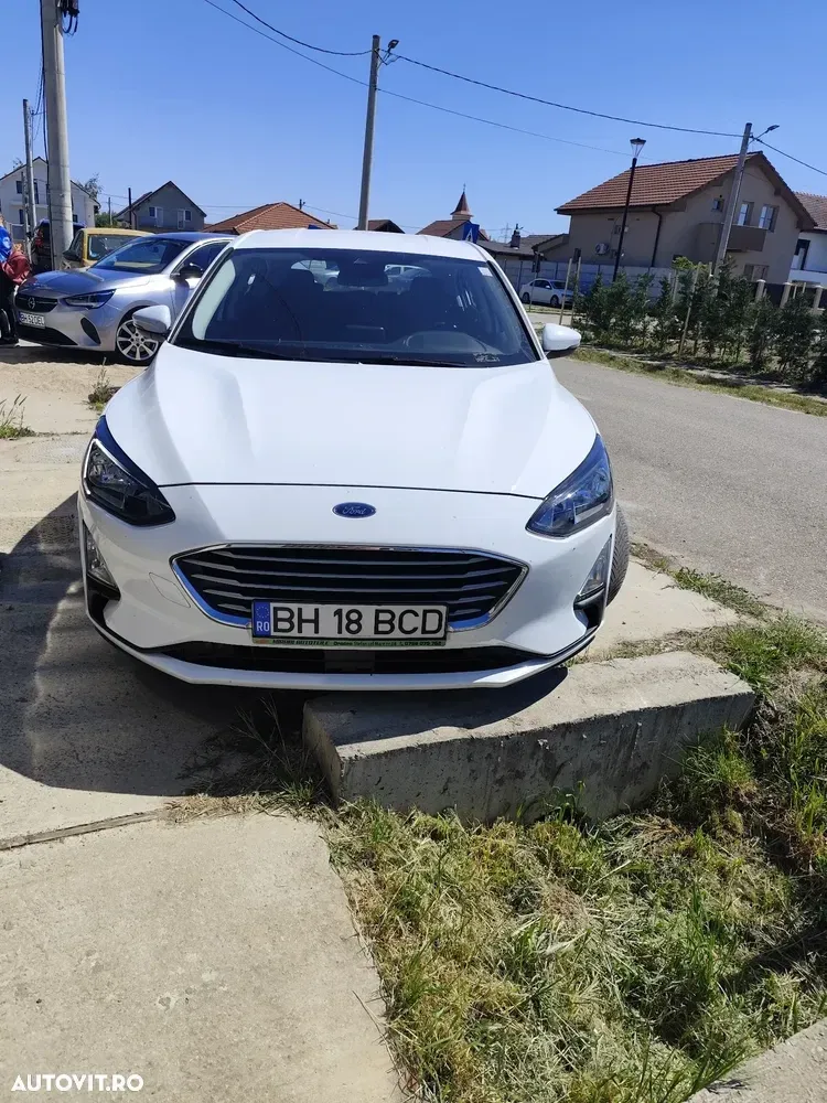 Ford Focus MK4 — imagine 4