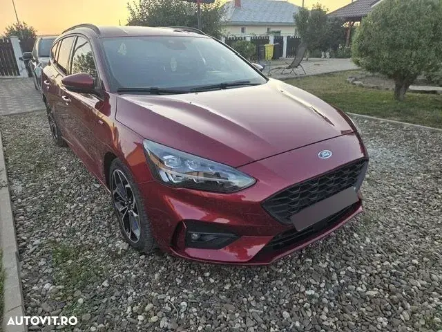 Ford Focus MK4 1.0 EcoBoost MHEV ST-Line