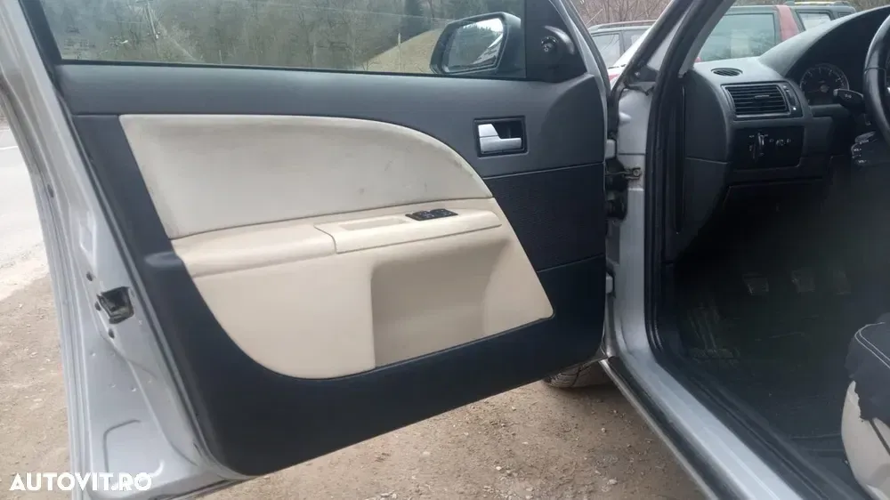 Ford Mondeo II 1.8 Ambiente — imagine 2