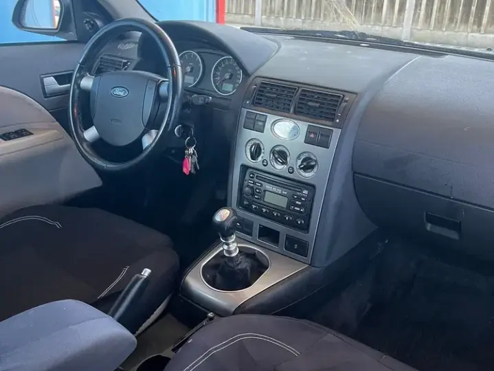 Ford Mondeo II 1.8 Ambiente