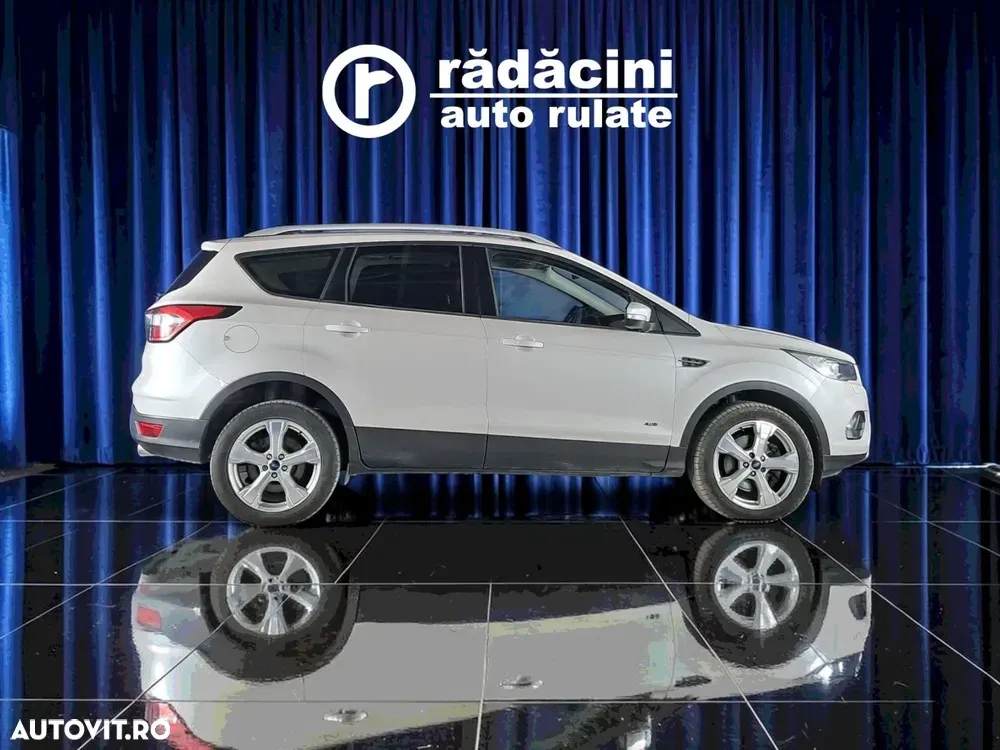 Ford Kuga — imagine 5