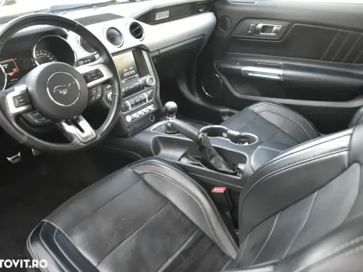 Ford Mustang VI
