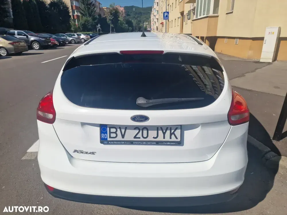 Ford Focus — imagine 3
