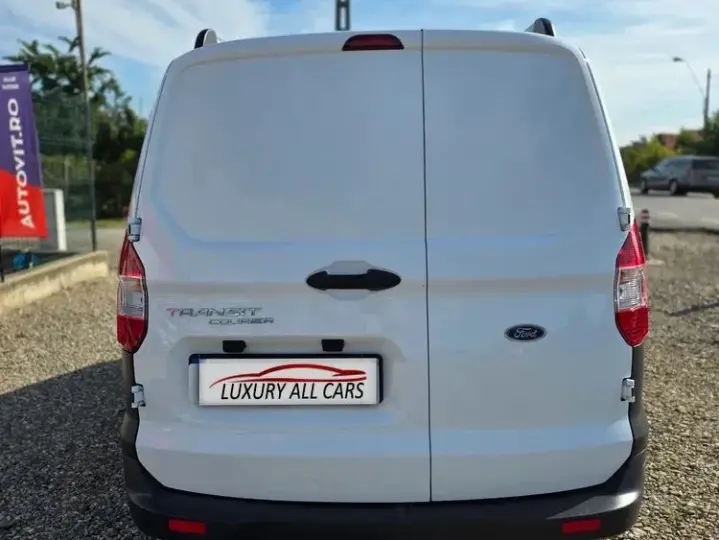 Ford Courier