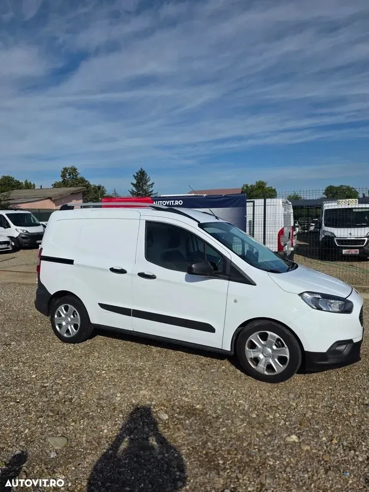 Ford Courier — imagine 2