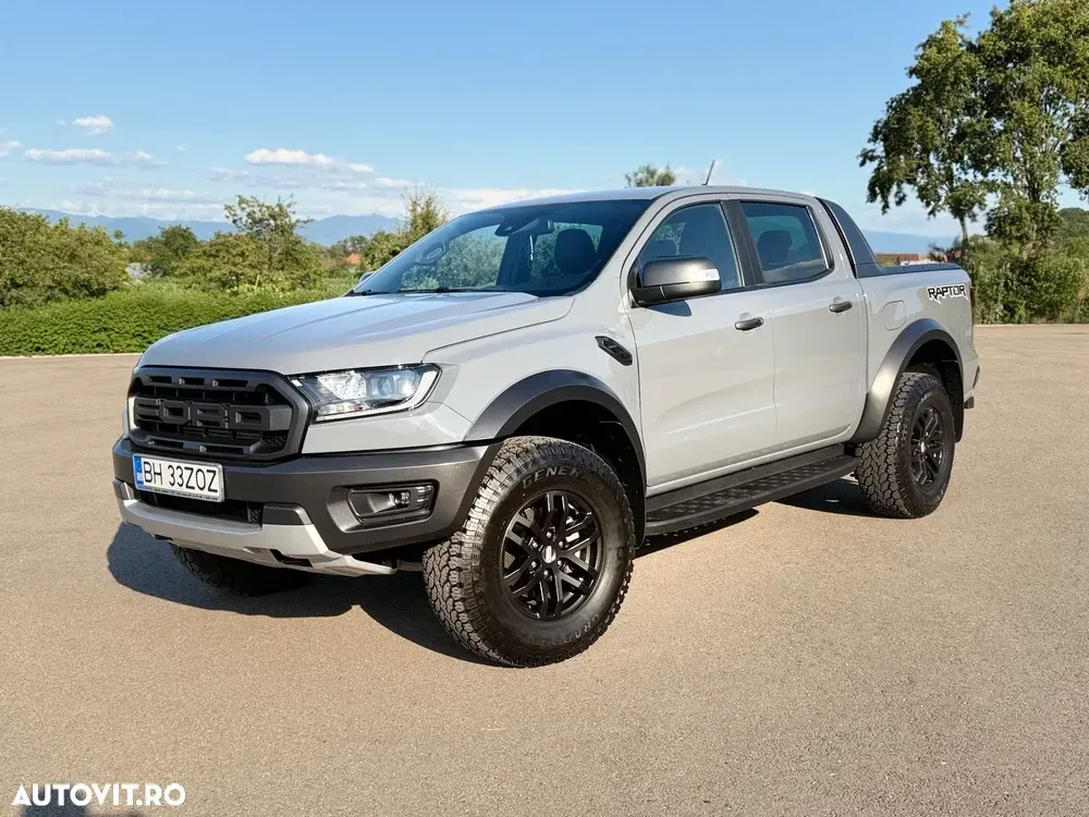 Ford Raptor — imagine 3
