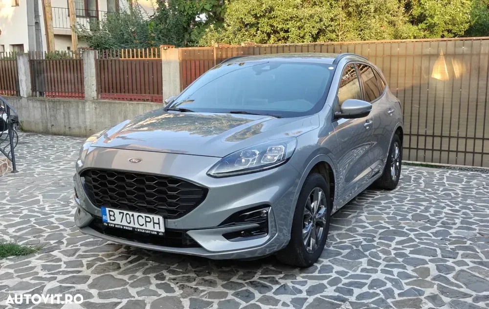 Ford Kuga III 2.5 Duratec FHEV AWD ST Line — imagine 3