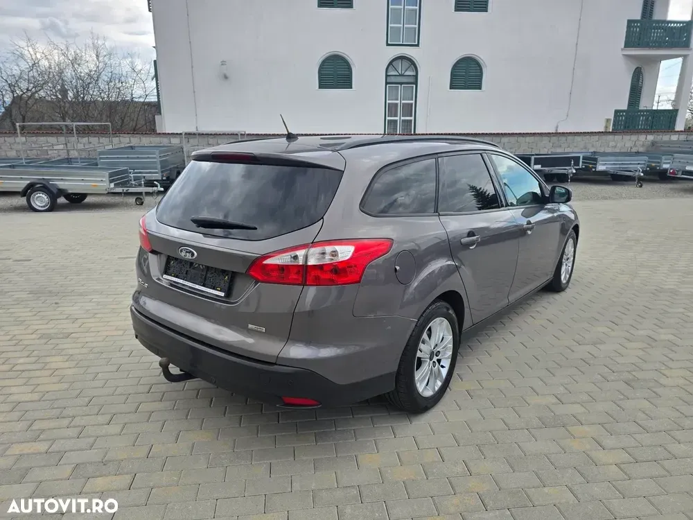 Ford Focus 1.6 TDCi DPF Start-Stopp-System SYNC Edition — imagine 4