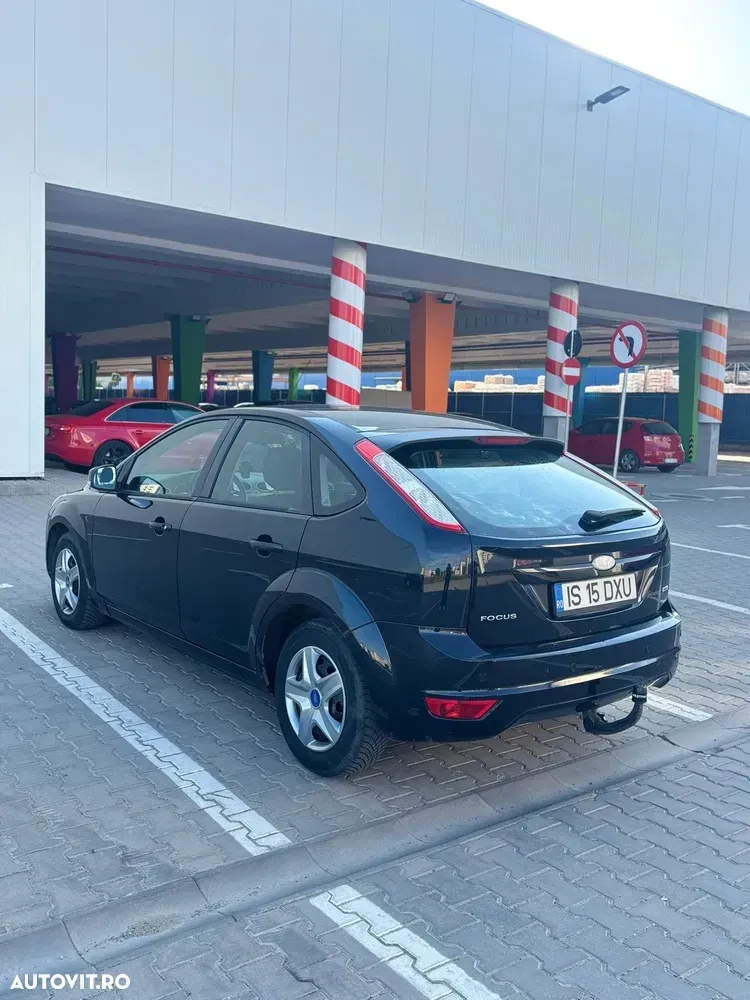 Ford Focus MK2 1.6 TDCI Ambiente — imagine 5