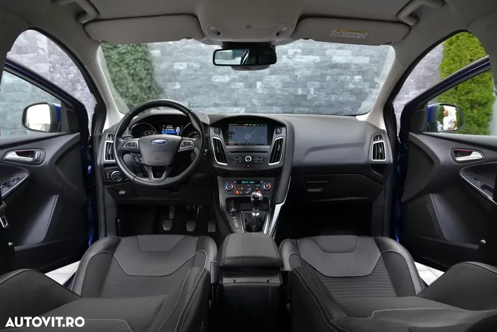 Ford Focus 1.0 EcoBoost Titanium — imagine 5