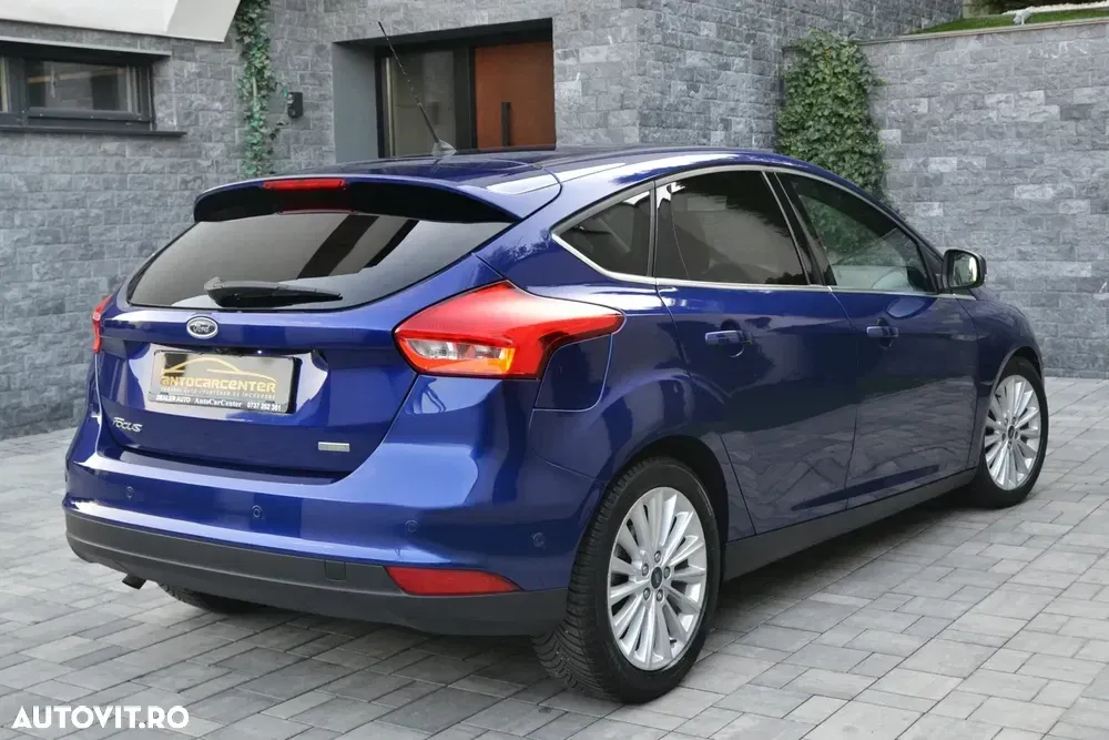 Ford Focus 1.0 EcoBoost Titanium — imagine 4