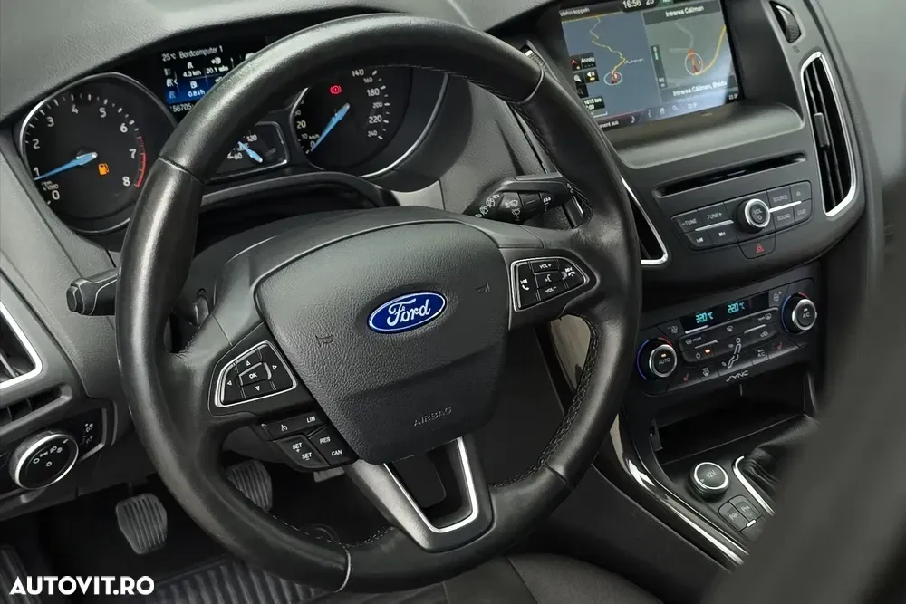 Ford Focus — imagine 6