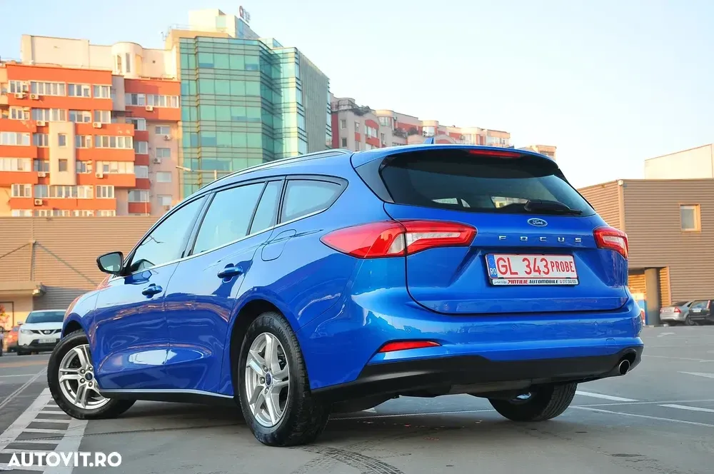 Ford Focus MK4 — imagine 3