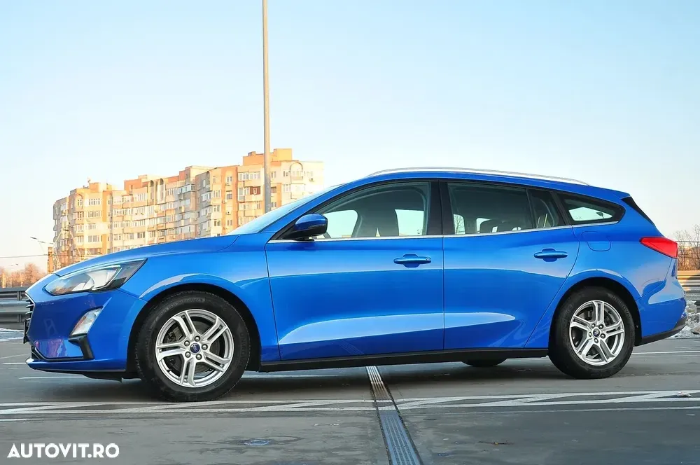 Ford Focus MK4 — imagine 2