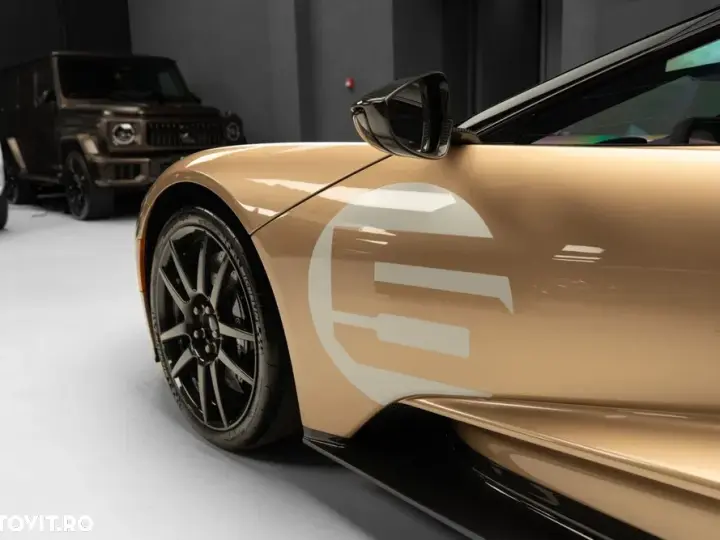 Ford GT