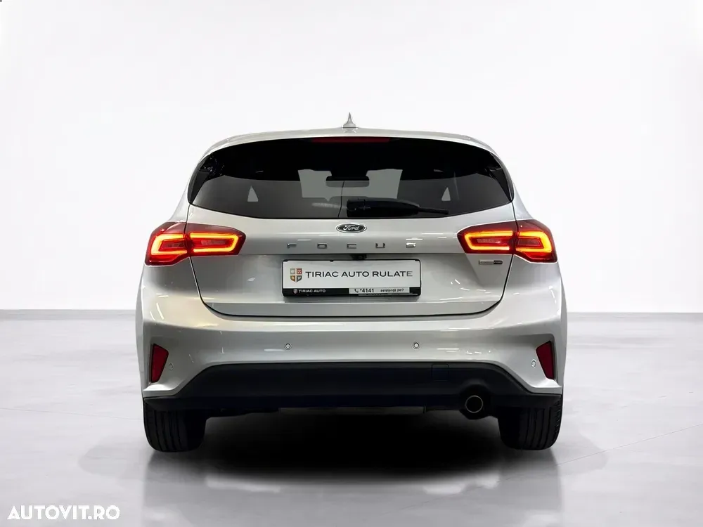 Ford Focus — imagine 4