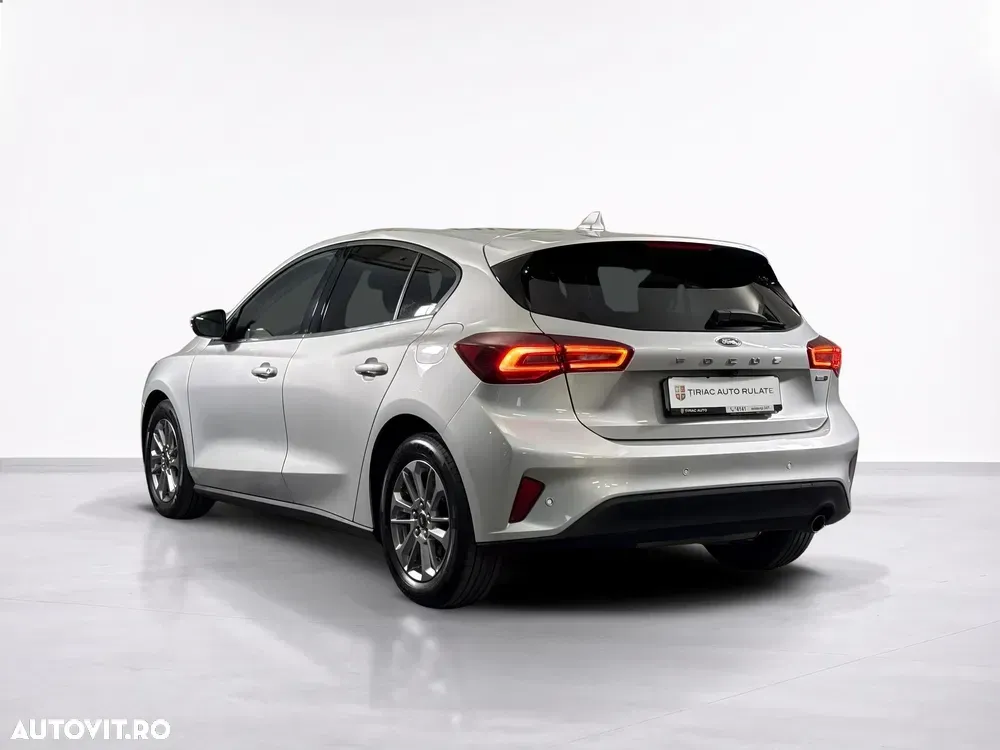 Ford Focus — imagine 3