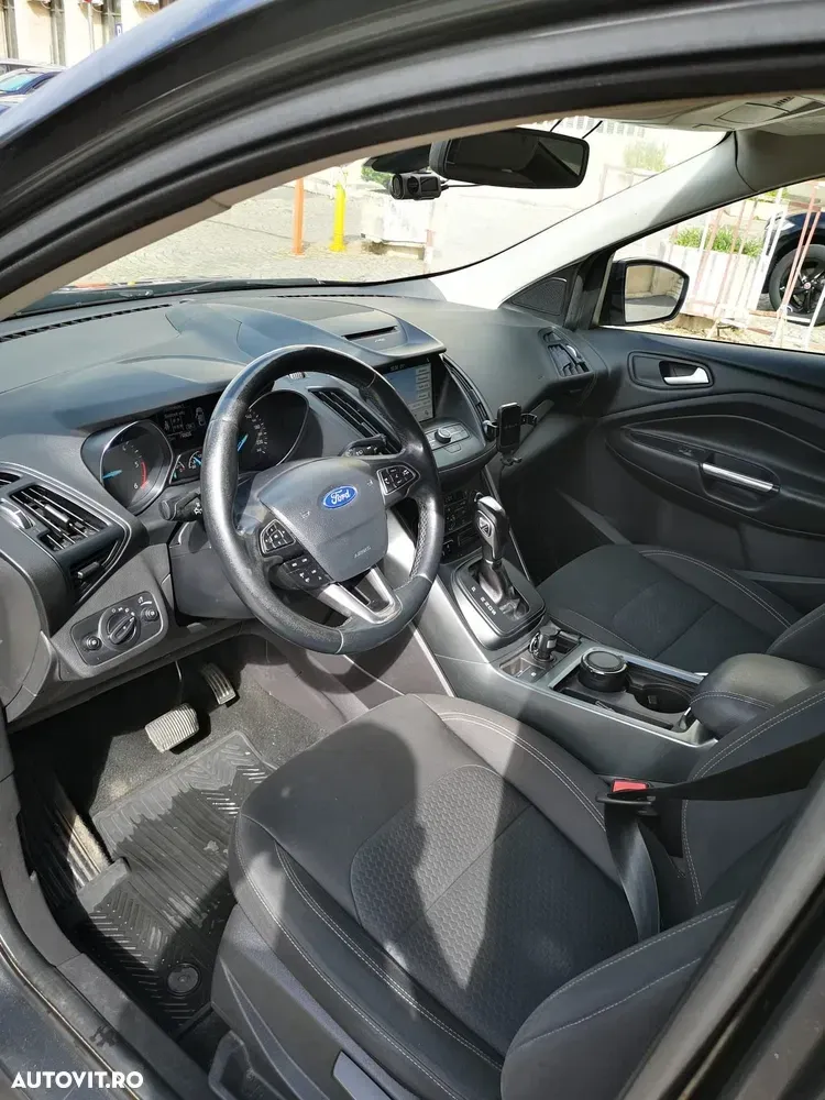 Ford Kuga — imagine 6