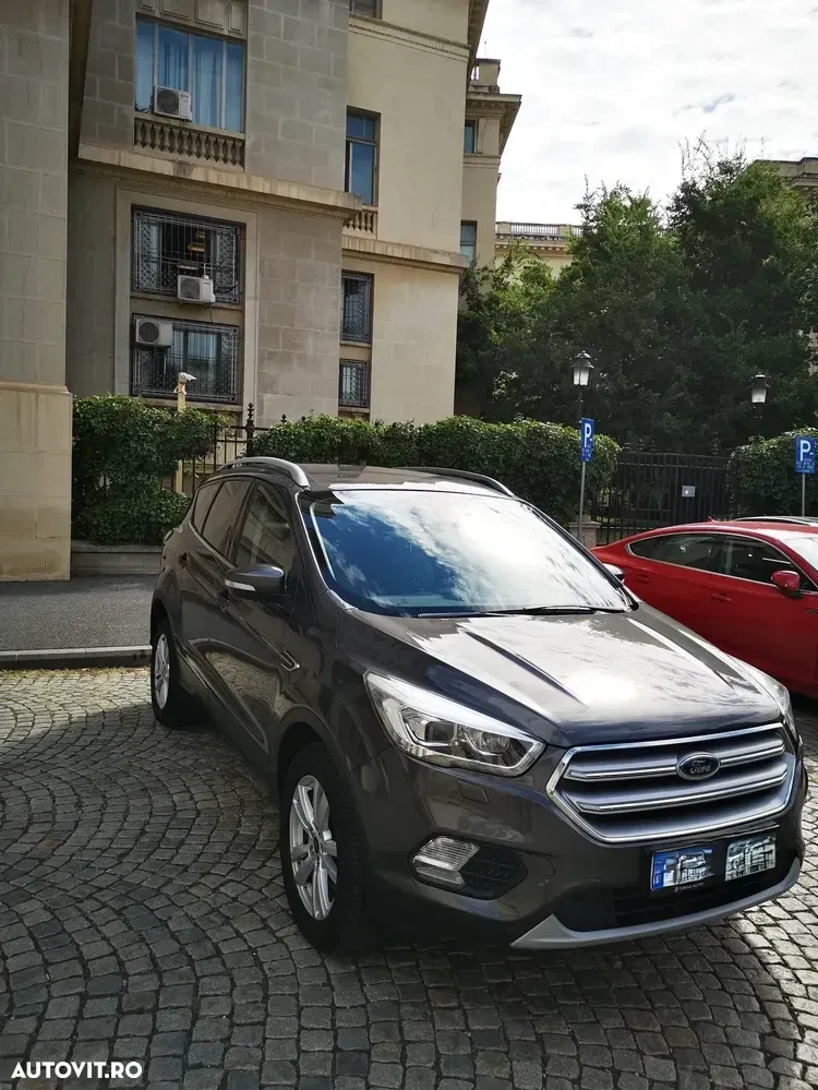 Ford Kuga — imagine 2