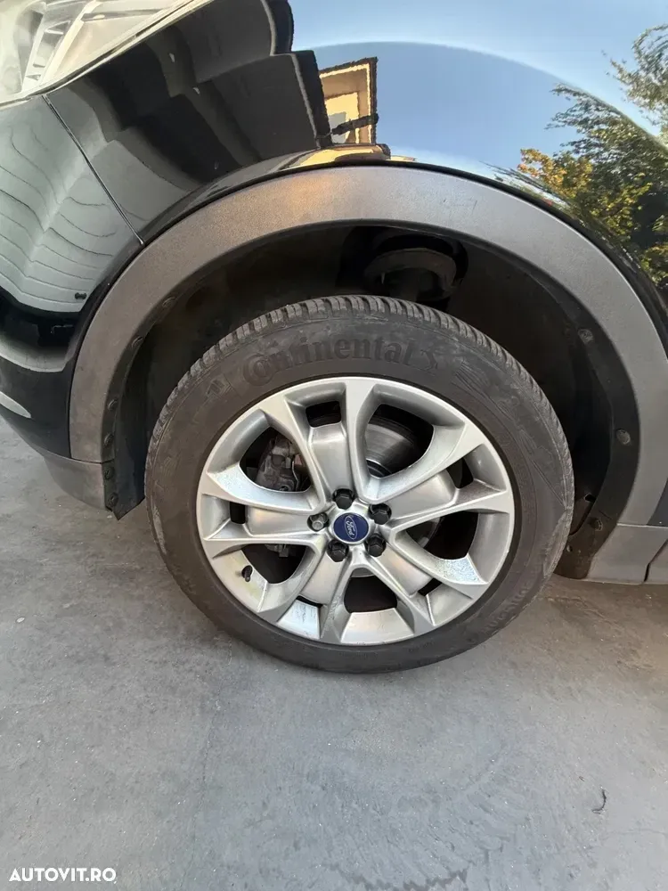 Ford Kuga II 2.0 TDCi Powershift 4WD Titanium — imagine 4