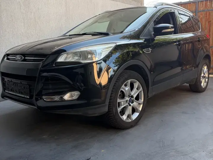 Ford Kuga II 2.0 TDCi Powershift 4WD Titanium