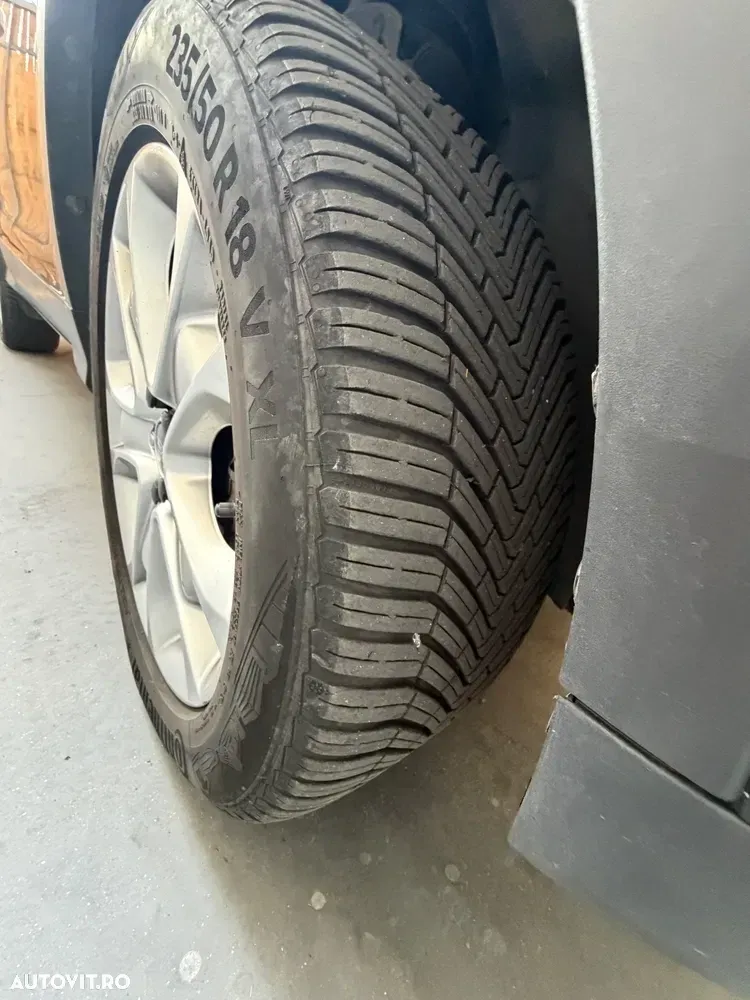 Ford Kuga II 2.0 TDCi Powershift 4WD Titanium — imagine 3