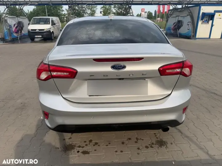 Ford Focus MK4 1.0 EcoBoost Titanium