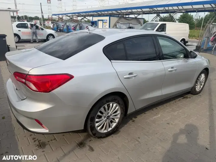 Ford Focus MK4 1.0 EcoBoost Titanium