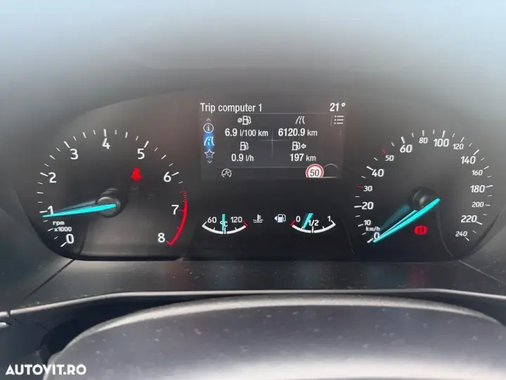 Ford Focus MK4 1.0 EcoBoost Titanium