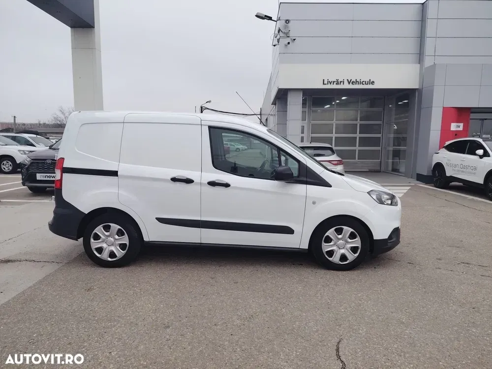 Ford Transit — imagine 3