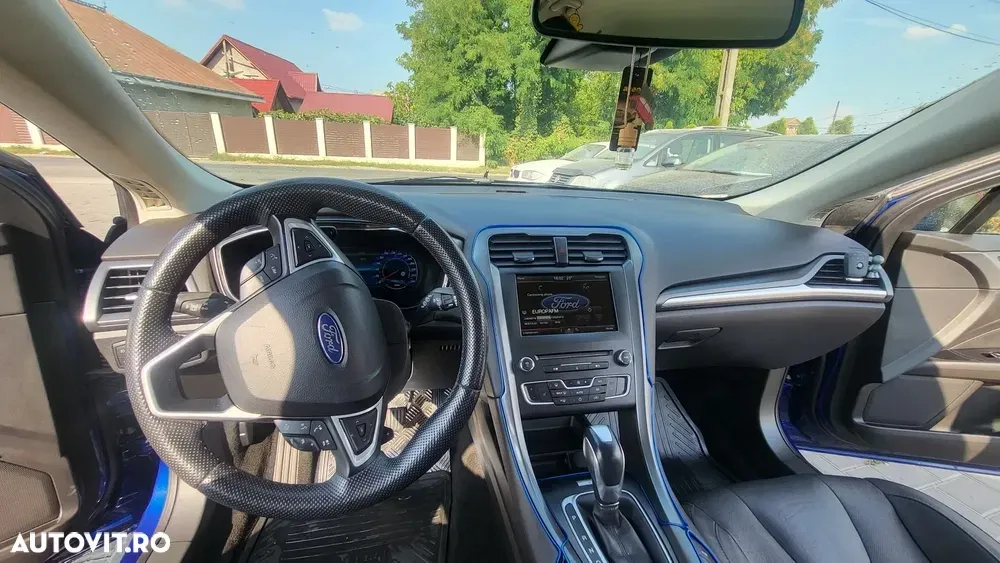 Ford Mondeo IV 2.0 TDCI PowerShift Titanium — imagine 4