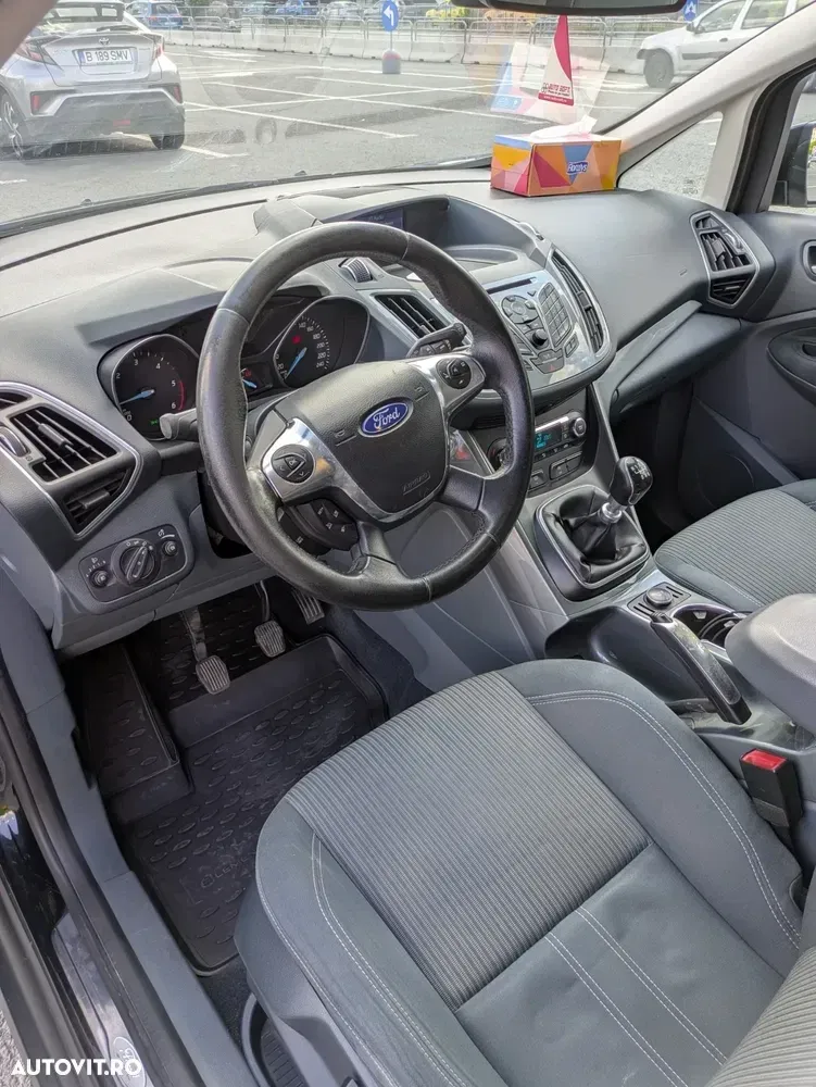Ford Grand C-Max — imagine 5