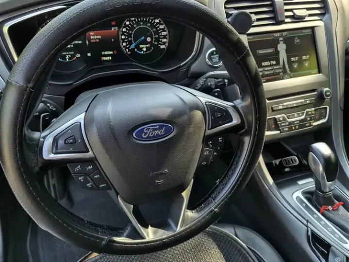 Ford Mondeo IV 2.0 TDCI PowerShift Titanium