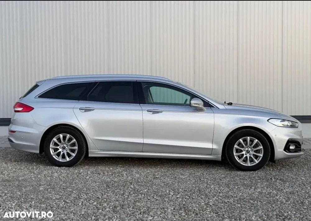 Ford Mondeo IV 2.0 TDCI PowerShift Titanium — imagine 5