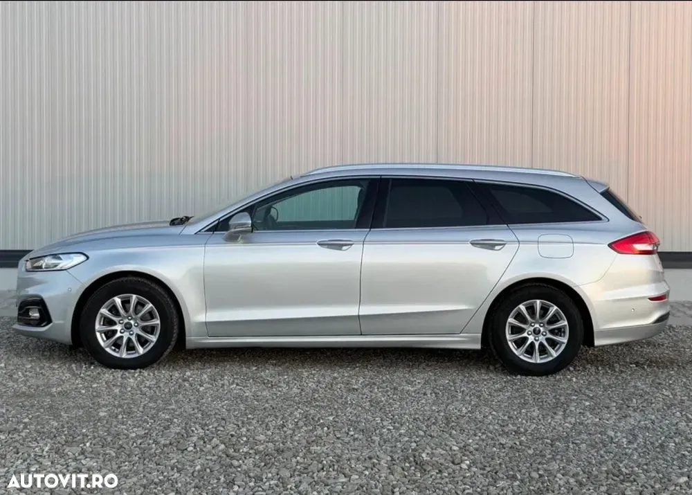 Ford Mondeo IV 2.0 TDCI PowerShift Titanium — imagine 4