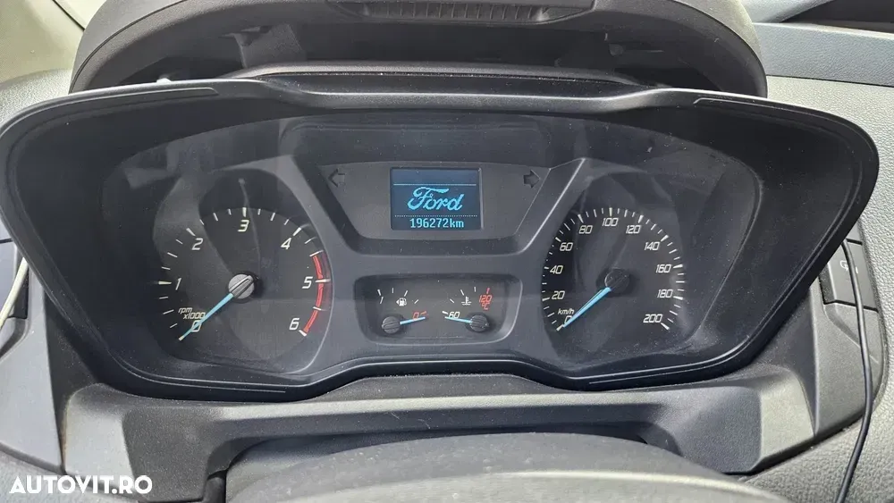 Ford Transit Custom — imagine 4
