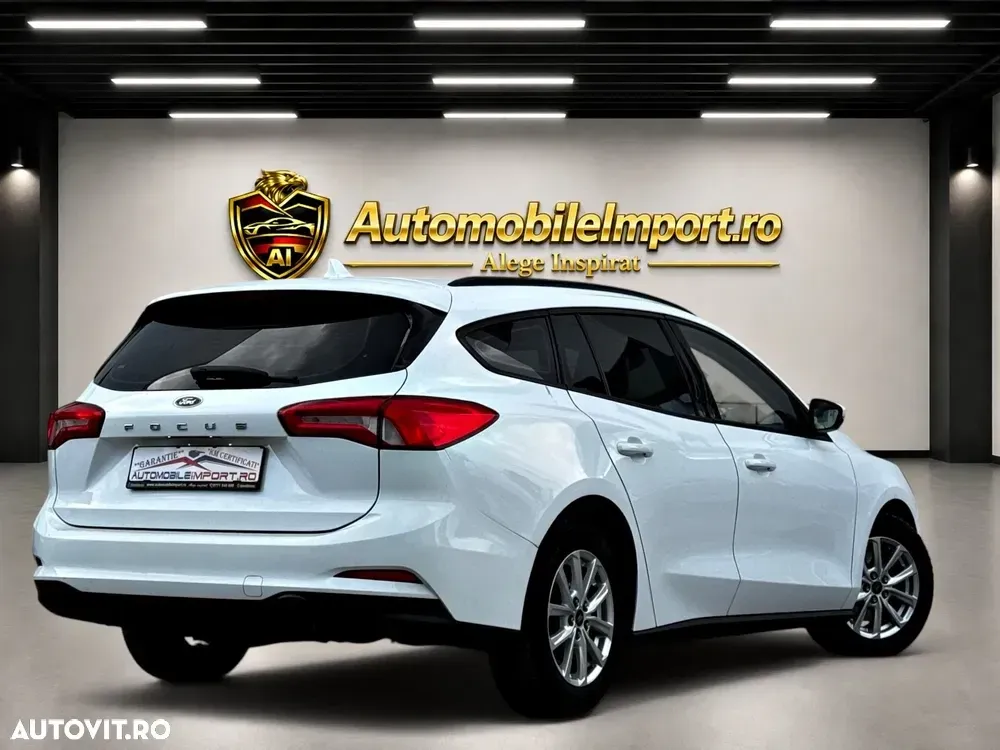 Ford Focus MK4 1.5 EcoBlue Connected — imagine 2