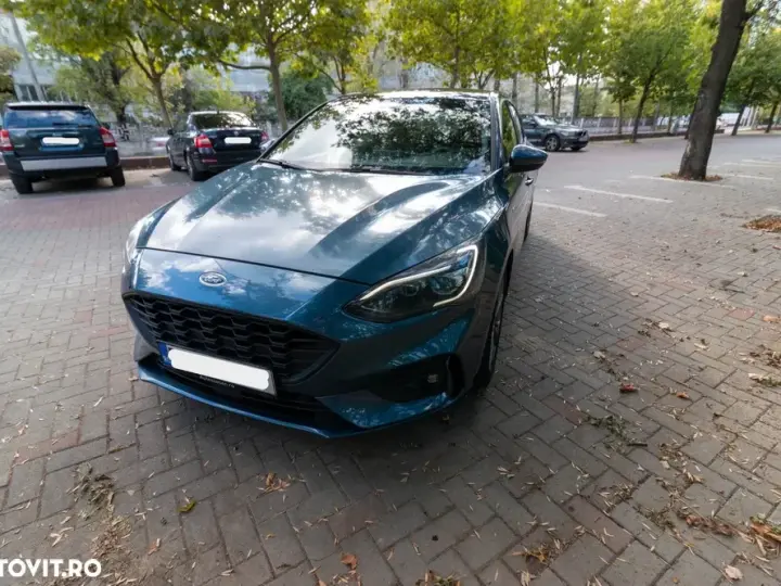 Ford Focus MK4 1.5 EcoBoost ST-Line