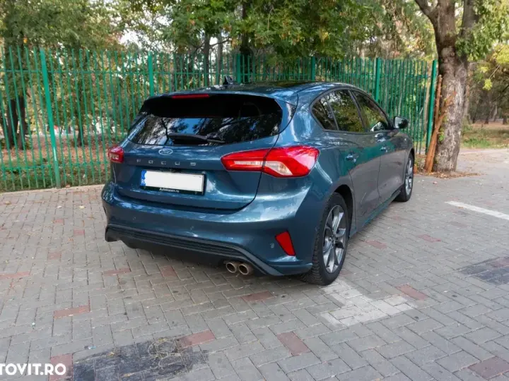 Ford Focus MK4 1.5 EcoBoost ST-Line