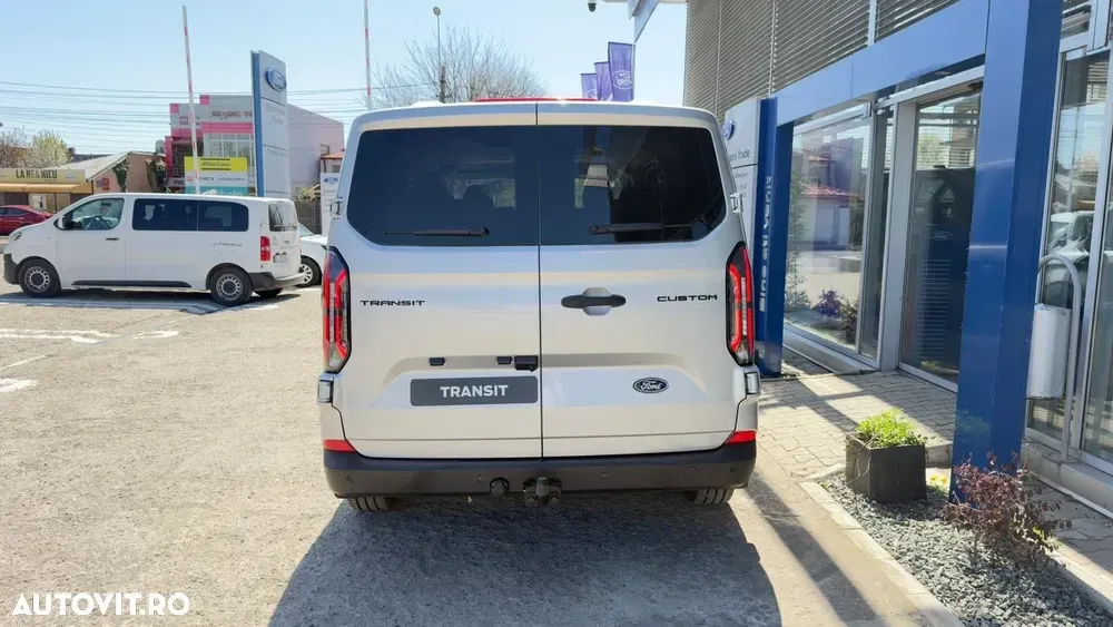Ford Transit — imagine 5