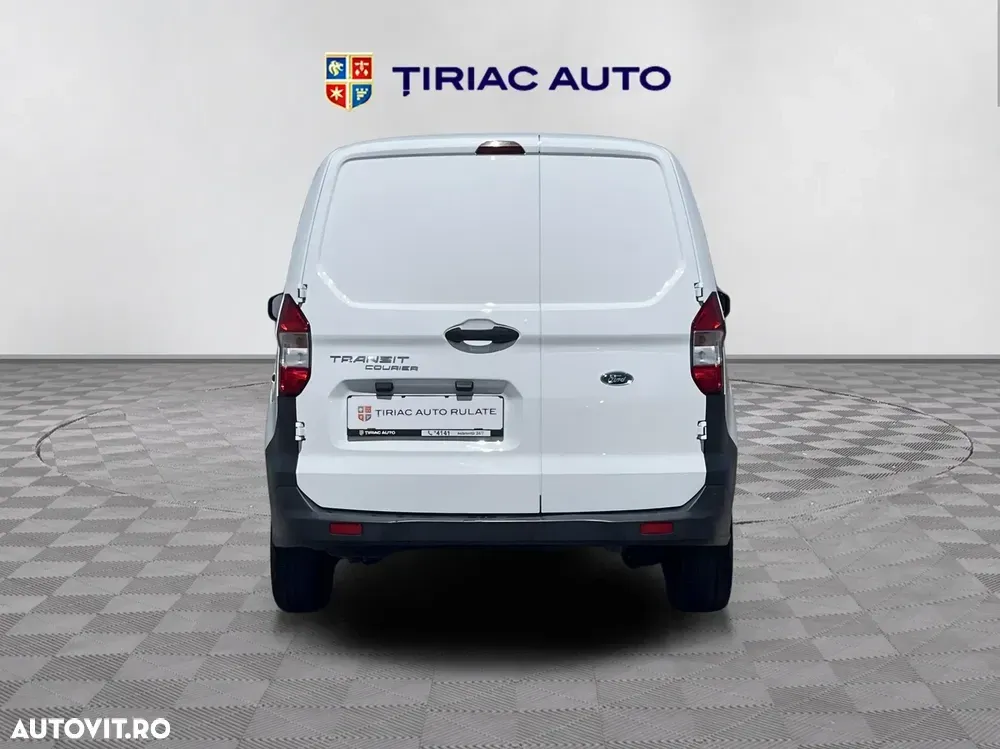 Ford Courier — imagine 5