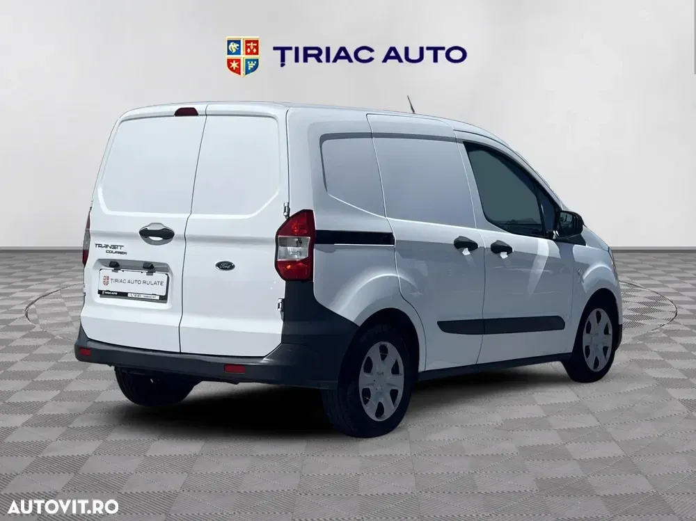 Ford Courier — imagine 6