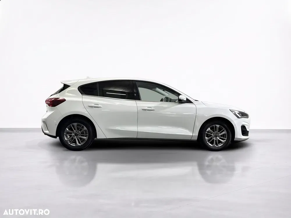 Ford Focus — imagine 6