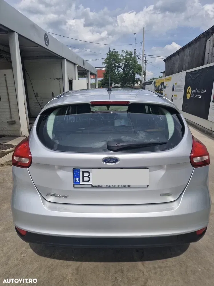 Ford Focus 1.0 EcoBoost Start Stop Trend — imagine 4