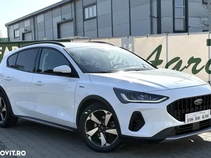 Ford Focus MK4 1.0 EcoBoost ST-Line