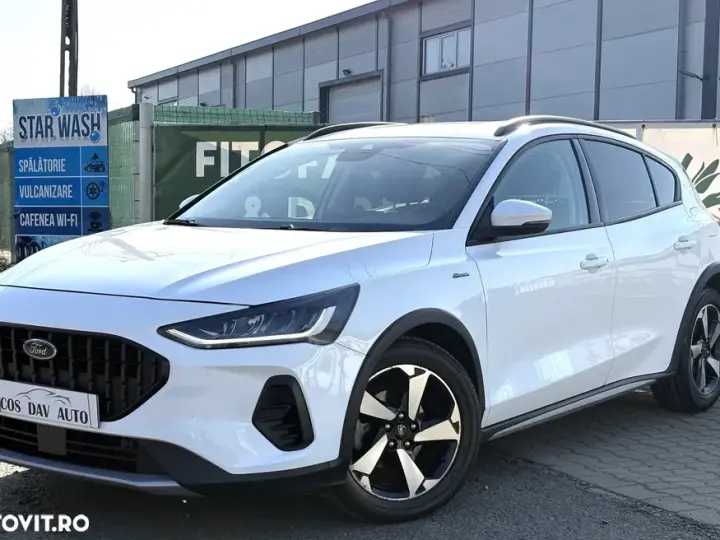 Ford Focus MK4 1.0 EcoBoost ST-Line