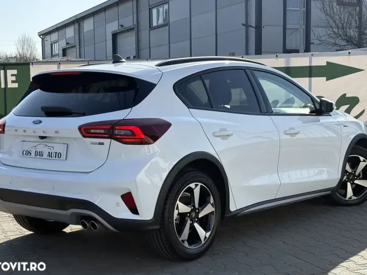 Ford Focus MK4 1.0 EcoBoost ST-Line