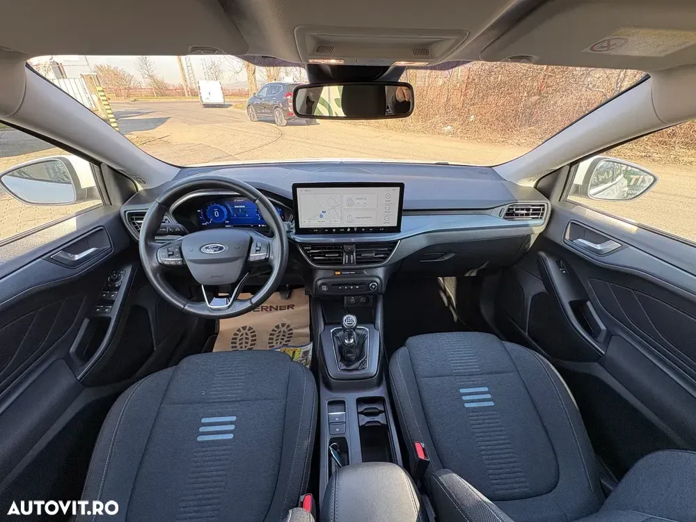 Ford Focus MK4 1.0 EcoBoost ST-Line — imagine 5